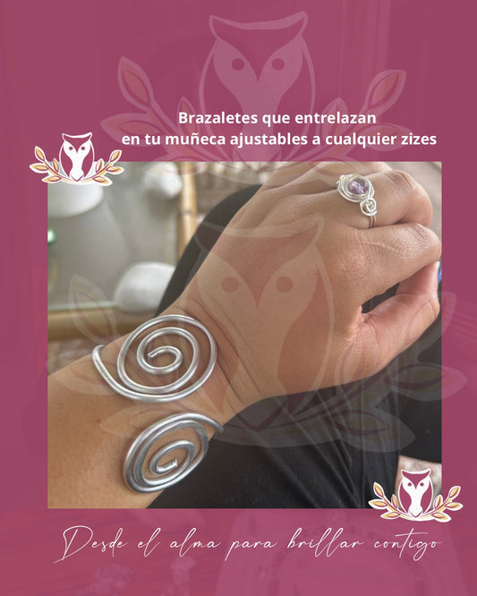 Brazaletes que se entrelazan en tu mano ✨🌀